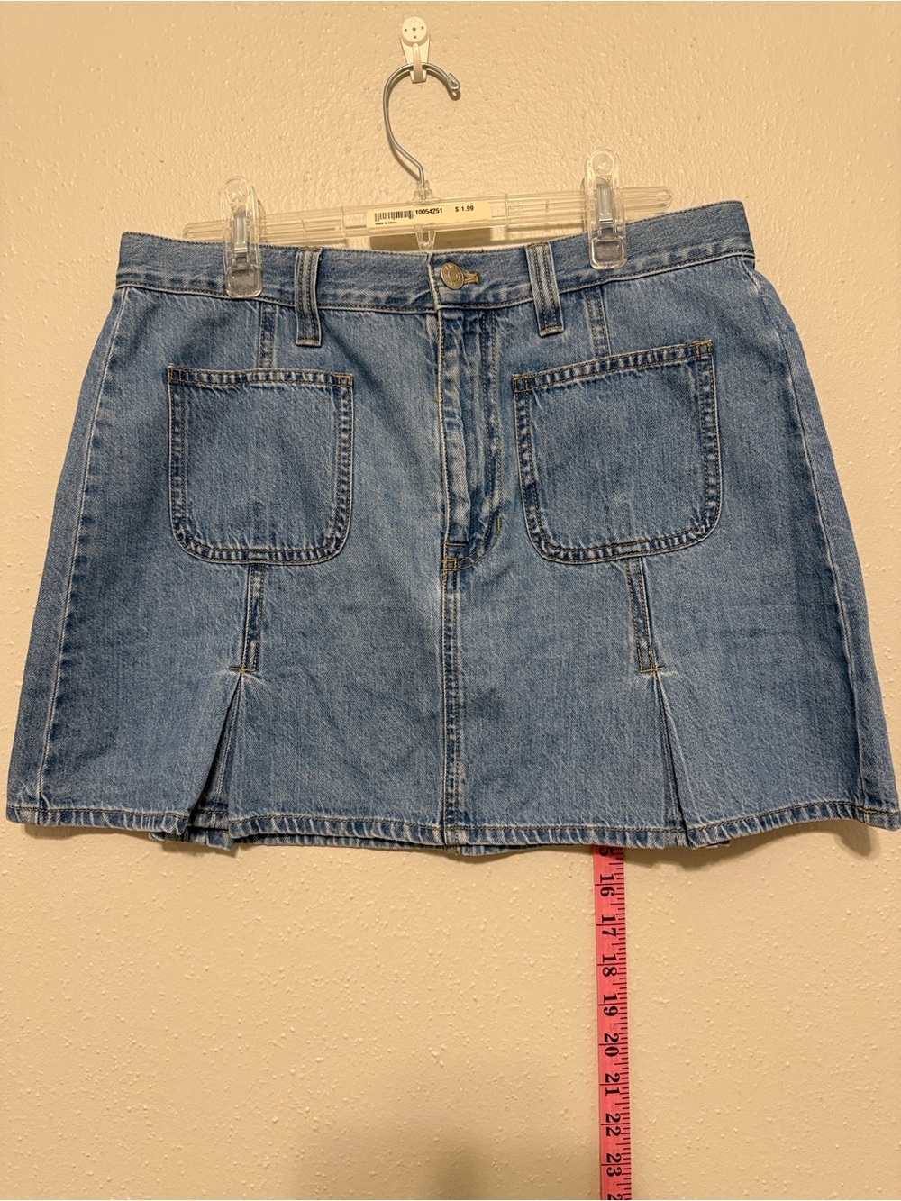 Madewell Pleated Light Wash Denim Skirt with Front Pockets